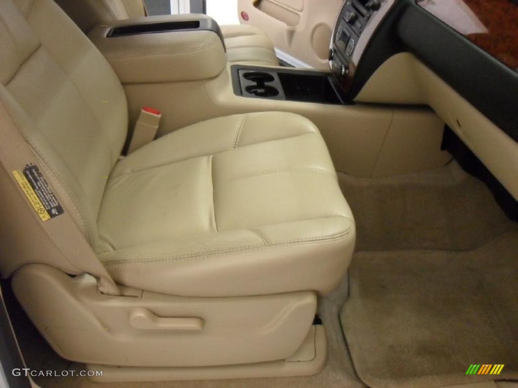 Light Cashmere/Ebony Interior 2007 Chevrolet Suburban 1500 LT Photo #39177447