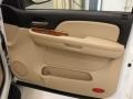 Light Cashmere/Ebony 2007 Chevrolet Suburban 1500 LT Door Panel