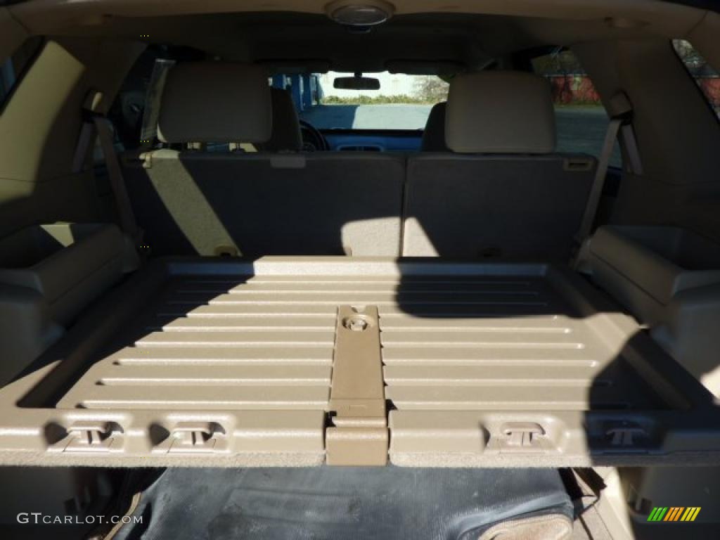 2005 Equinox LS AWD - Meander Green Metallic / Light Cashmere photo #18