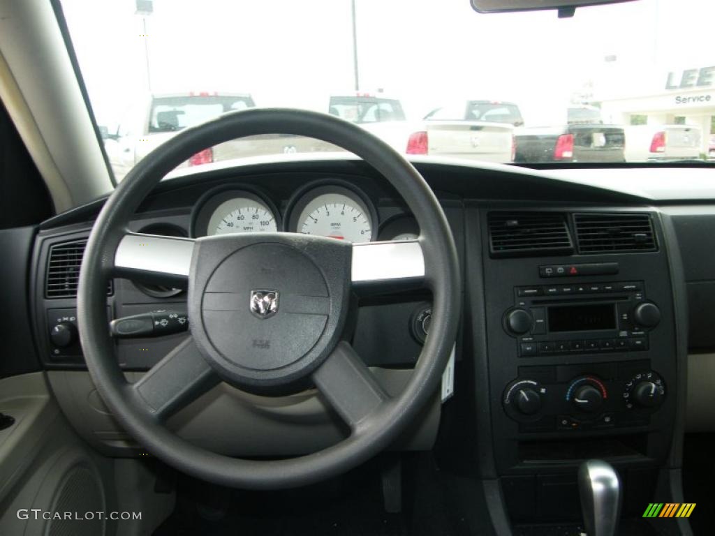 2005 Dodge Magnum SE Dark Slate Gray/Light Graystone Steering Wheel Photo #39180415