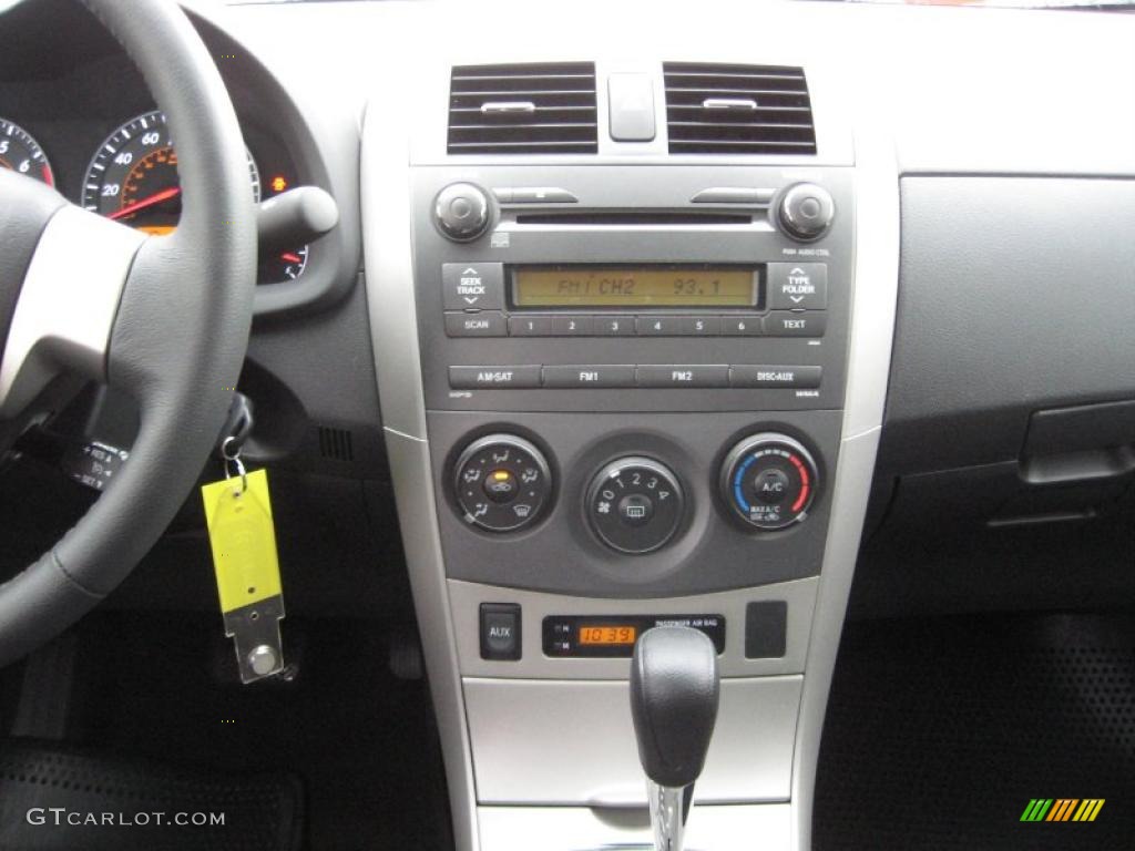 2010 Toyota Corolla S Controls Photo #39180551