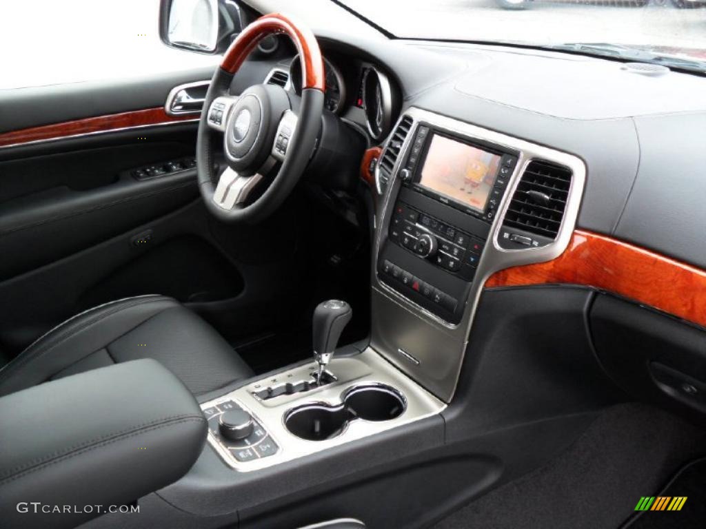 2011 Jeep Grand Cherokee Overland 4x4 Black Dashboard Photo #39181955