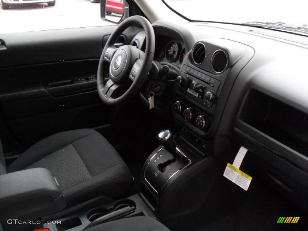 2011 Jeep Patriot Latitude Dark Slate Gray Dashboard Photo #39182363