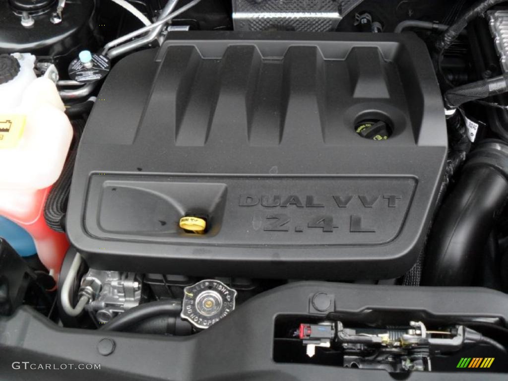 2011 Jeep Patriot Latitude 2.4 Liter DOHC 16-Valve VVT 4 Cylinder Engine Photo #39182843