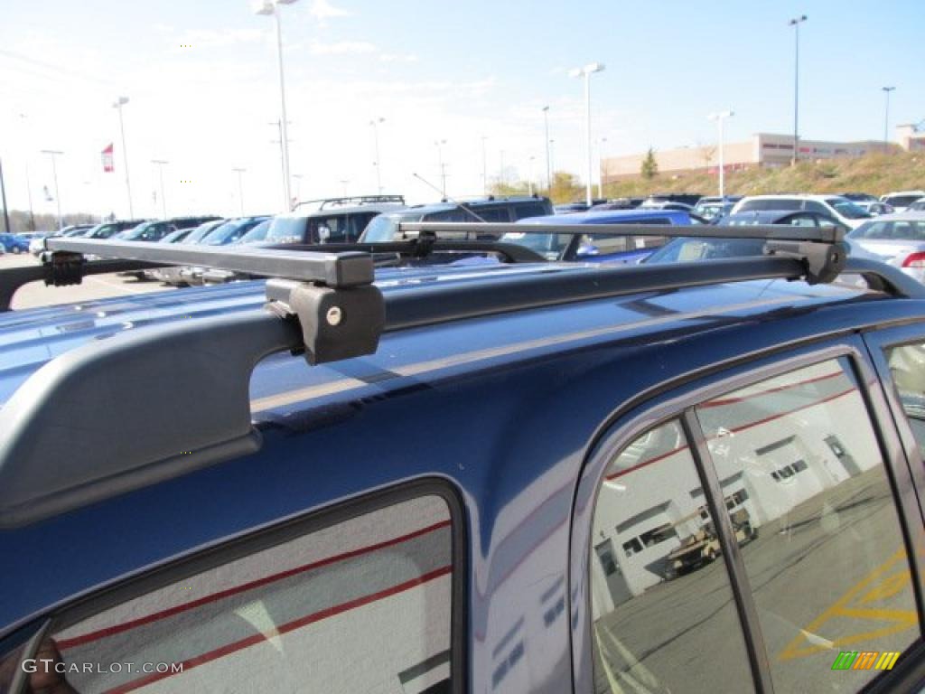 2001 Tracker LT Hardtop 4WD - Dark Blue Metallic / Medium Gray photo #7