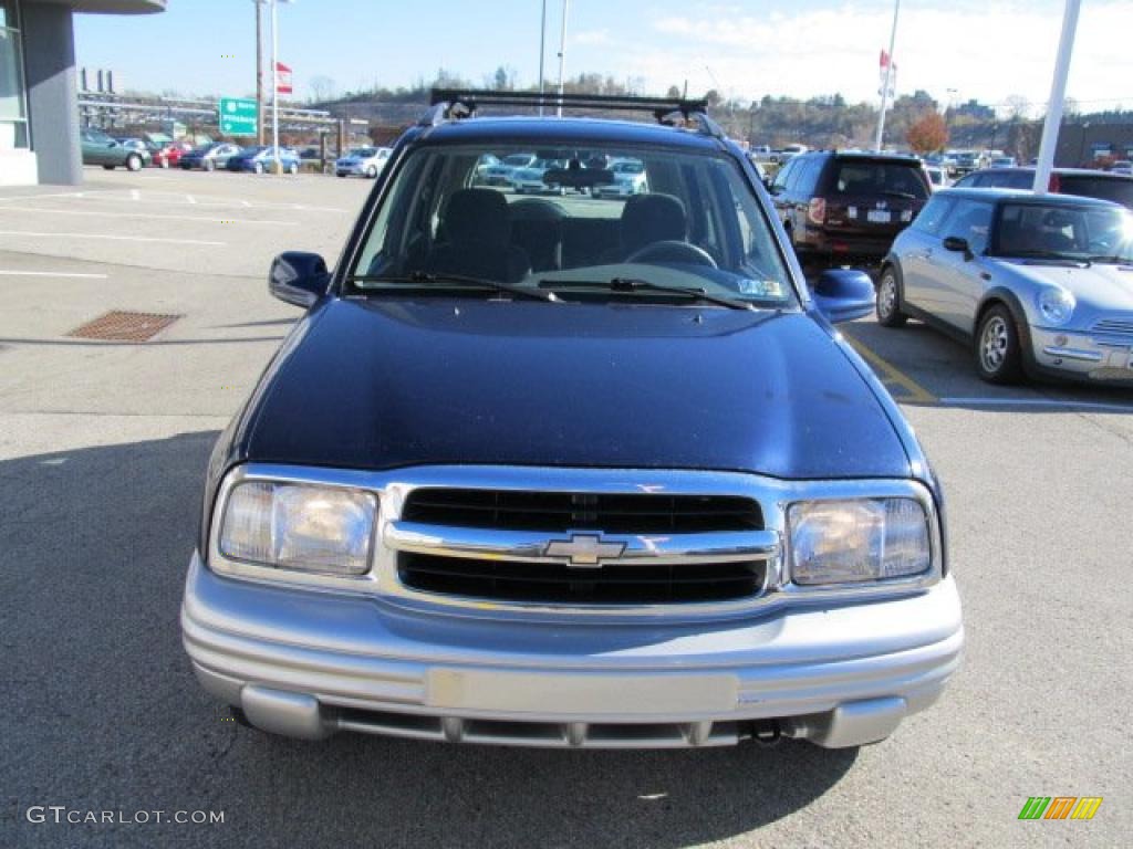 2001 Tracker LT Hardtop 4WD - Dark Blue Metallic / Medium Gray photo #10