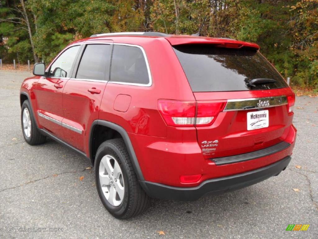 2011 Grand Cherokee Laredo X Package 4x4 - Inferno Red Crystal Pearl / Dark Graystone/Medium Graystone photo #2