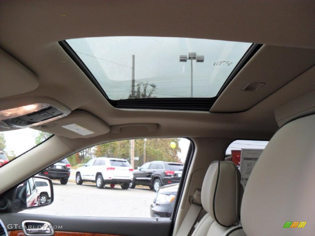 2011 Jeep Grand Cherokee Overland 4x4 Sunroof Photo #39186043