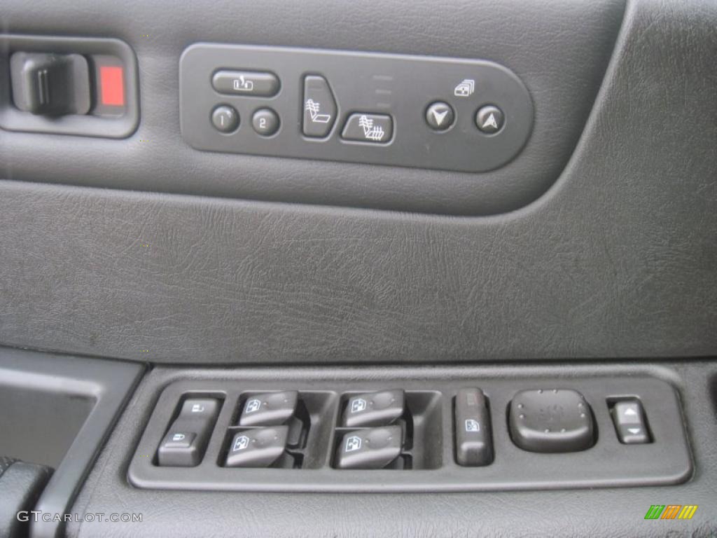 2007 Hummer H2 SUT Controls Photo #39188399