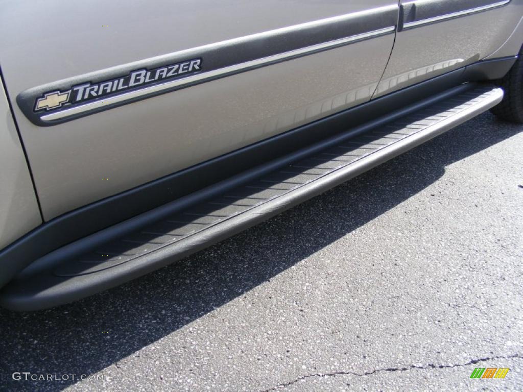 2002 TrailBlazer EXT LT 4x4 - Light Pewter Metallic / Dark Pewter photo #33