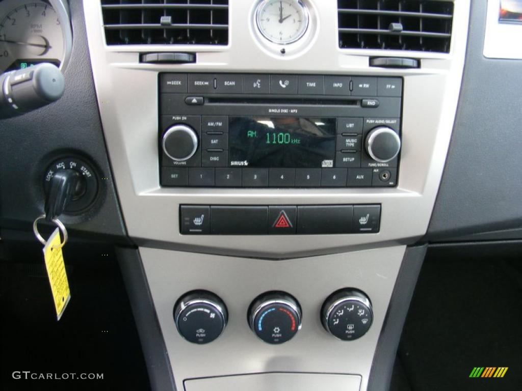 2009 Chrysler Sebring Touring Sedan Controls Photo #39190971