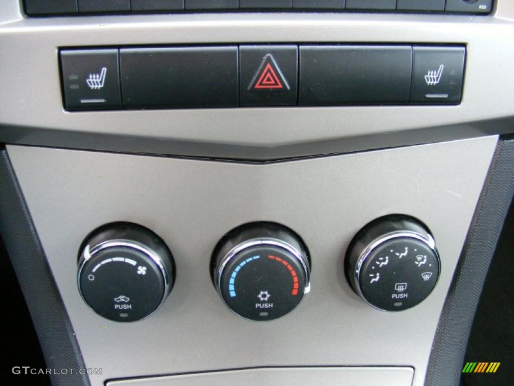 2009 Chrysler Sebring Touring Sedan Controls Photo #39191003