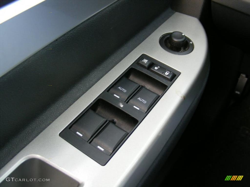 2009 Chrysler Sebring Touring Sedan Controls Photo #39191035