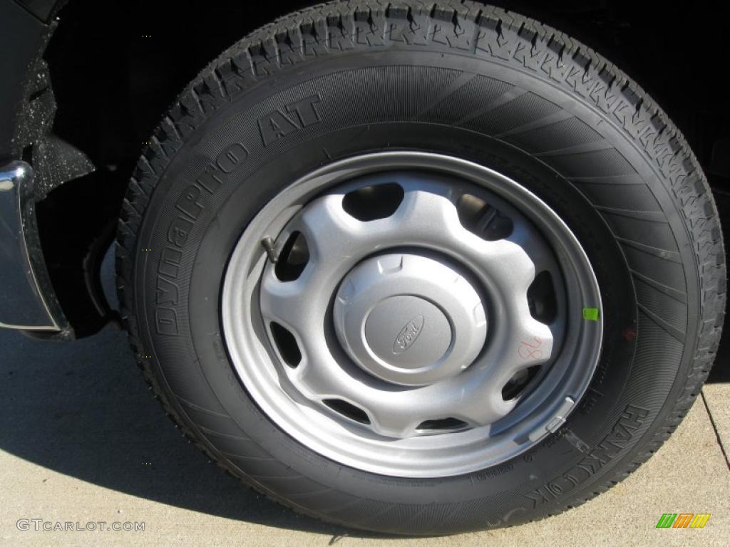 2010 F150 XL Regular Cab - Tuxedo Black / Medium Stone photo #6