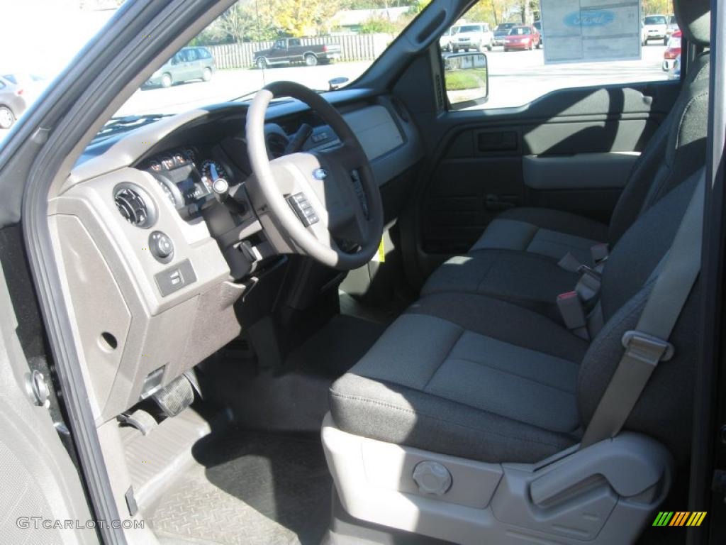 2010 F150 XL Regular Cab - Tuxedo Black / Medium Stone photo #8