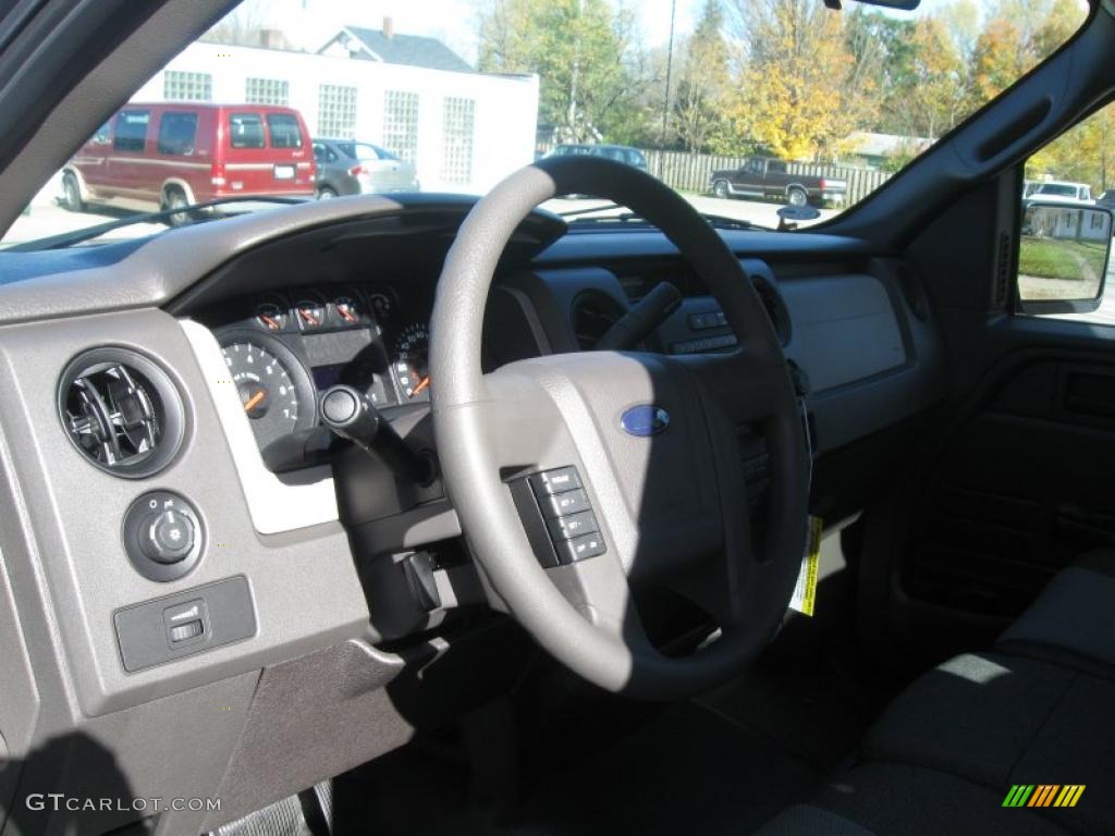 2010 F150 XL Regular Cab - Tuxedo Black / Medium Stone photo #10