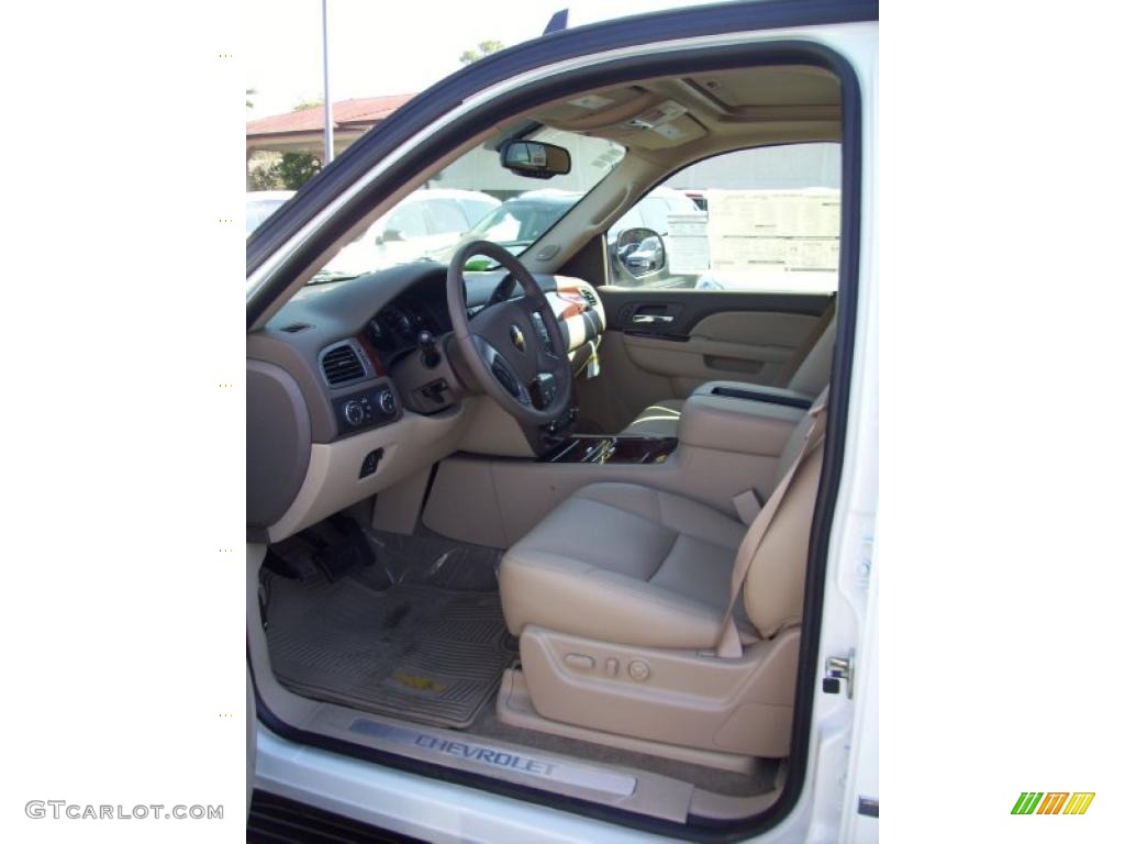 2011 Suburban LTZ 4x4 - Summit White / Light Cashmere/Dark Cashmere photo #5