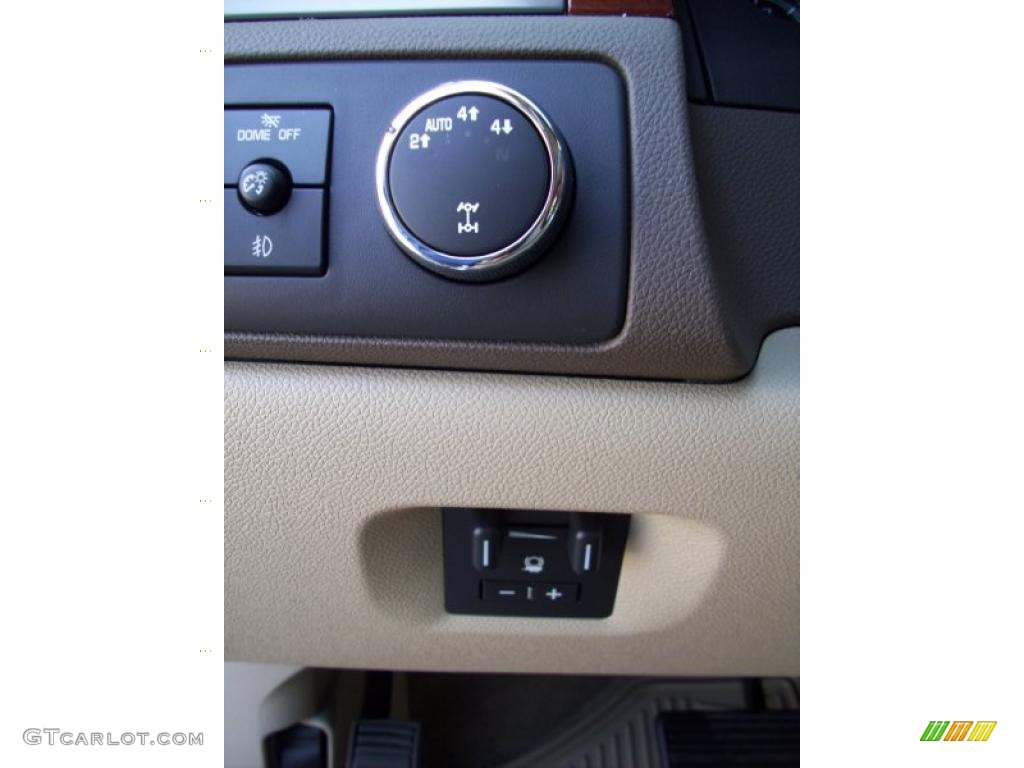 2011 Chevrolet Suburban LTZ 4x4 Controls Photo #39192011
