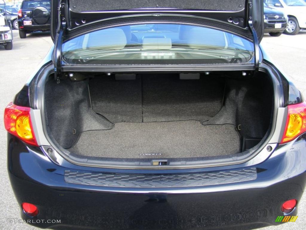 2010 Toyota Corolla LE Trunk Photo #39192211