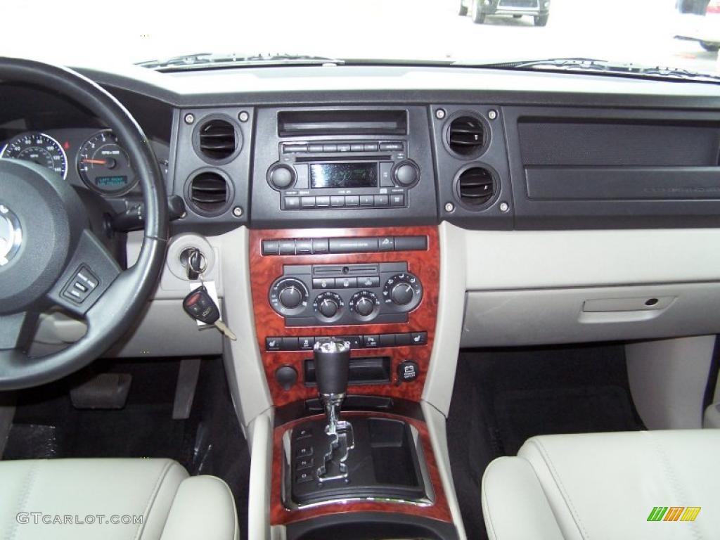 2006 Jeep Commander Limited Medium Slate Gray Dashboard Photo #39193275