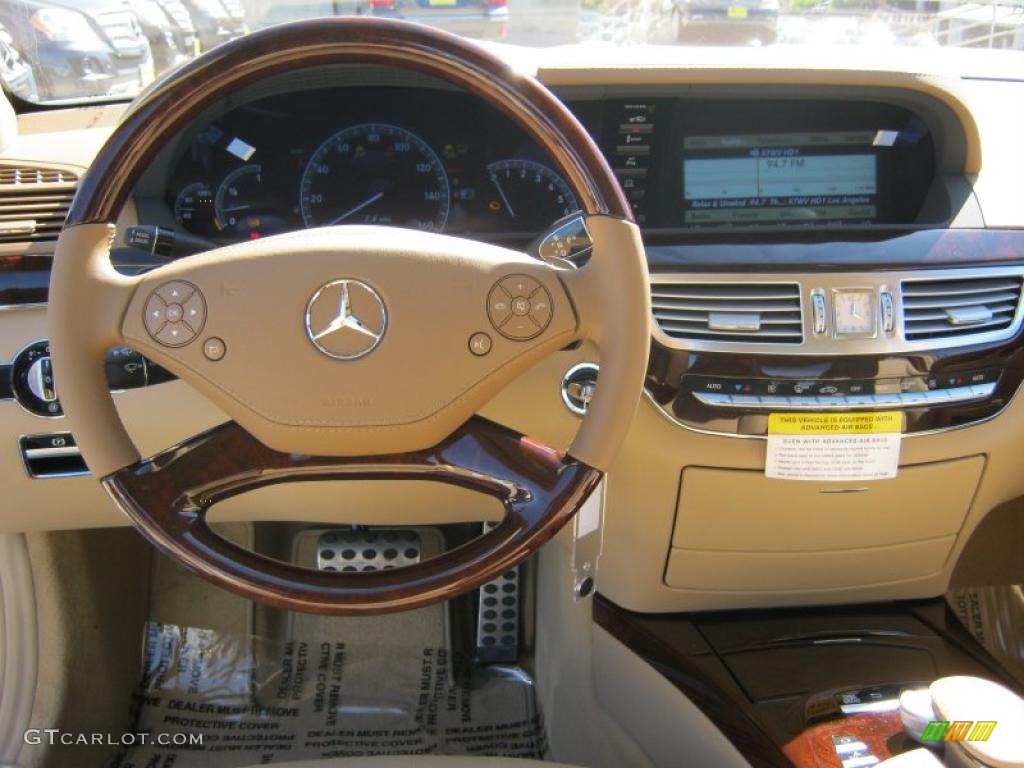 2011 Mercedes-Benz S 550 Sedan Cashmere/Savanah Dashboard Photo #39193319