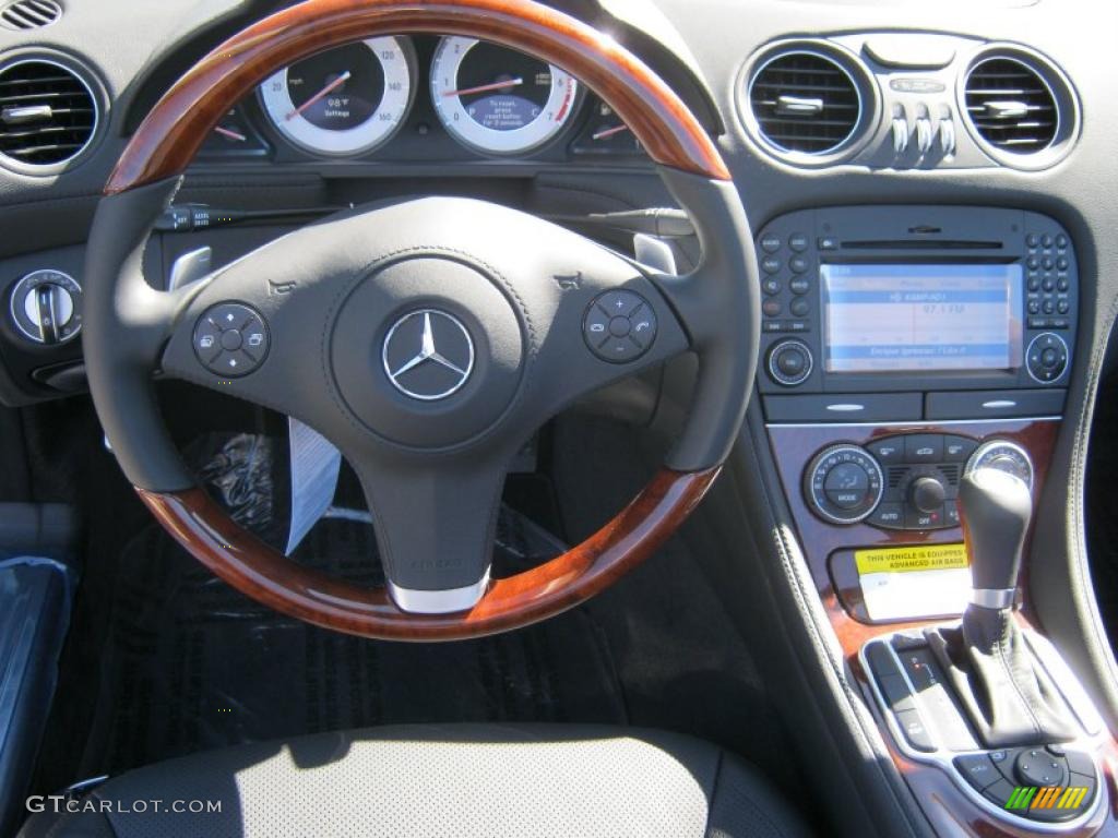 2011 Mercedes-Benz SL 550 Roadster Black Dashboard Photo #39193407