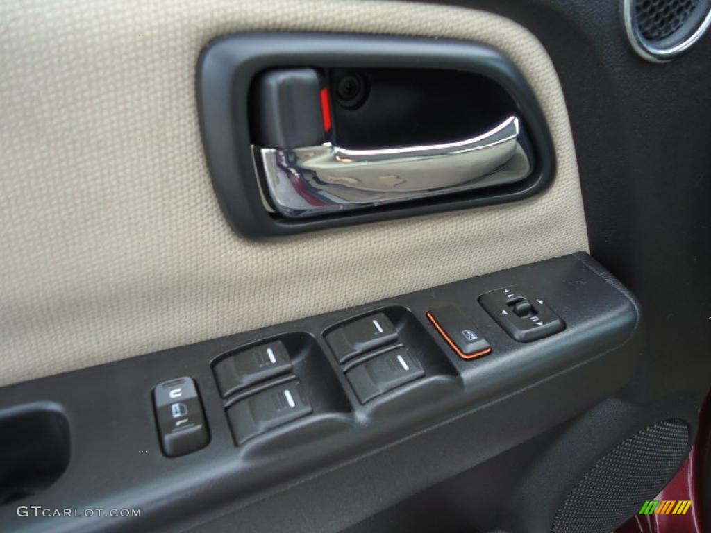 2008 Chevrolet Colorado LT Crew Cab Controls Photo #39193995