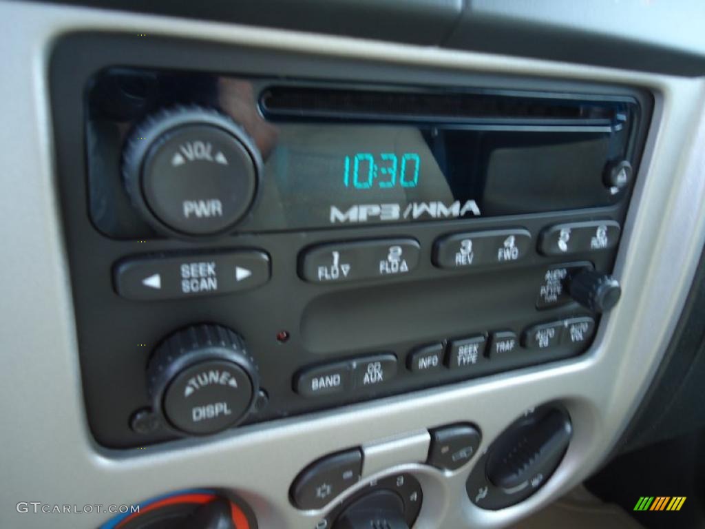 2008 Chevrolet Colorado LT Crew Cab Controls Photo #39194039