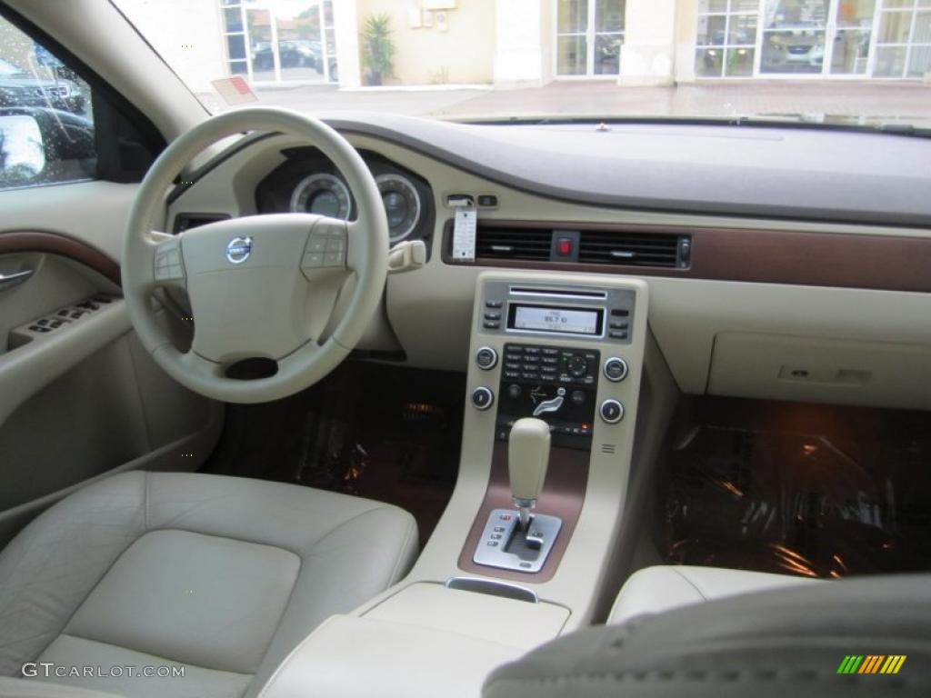 2009 Volvo S80 3.2 Sandstone Beige Dashboard Photo #39194887