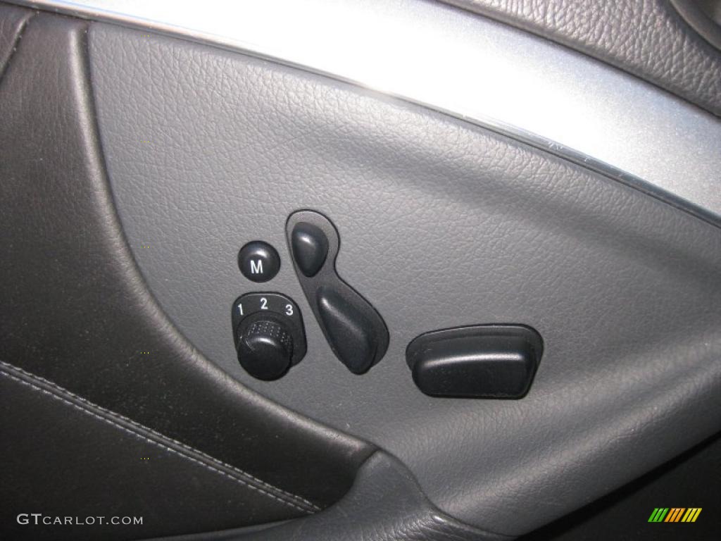 2003 Mercedes-Benz CLK 55 AMG Coupe Controls Photo #39195203