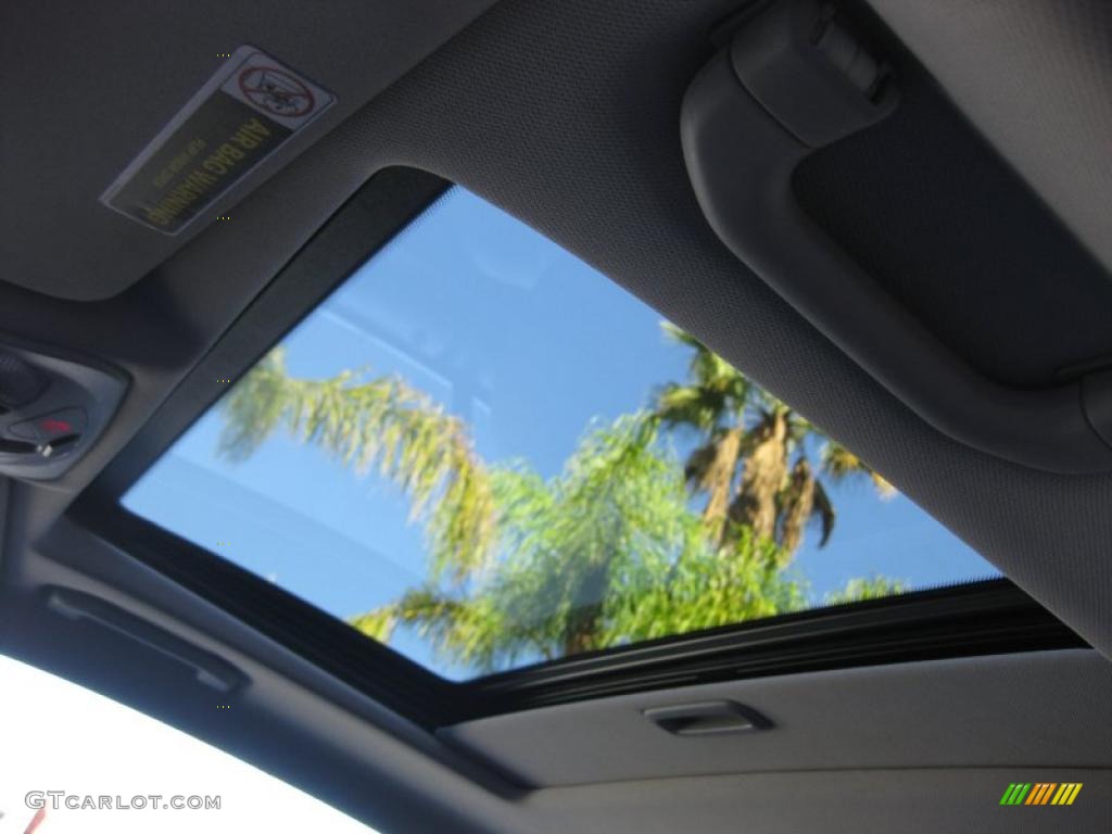 2003 Mercedes-Benz CLK 55 AMG Coupe Sunroof Photos