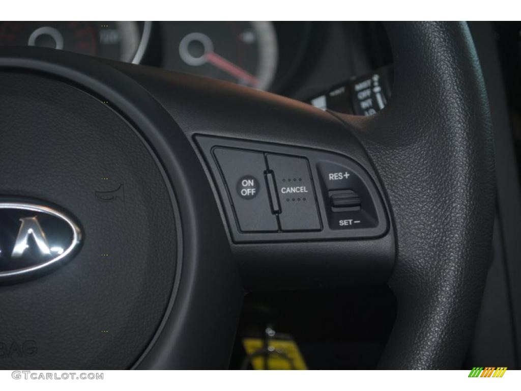 2011 Kia Forte Koup EX Controls Photo #39196579