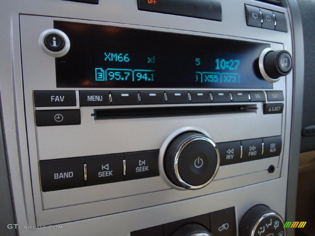 2009 Chevrolet Equinox LS Controls Photo #39196891