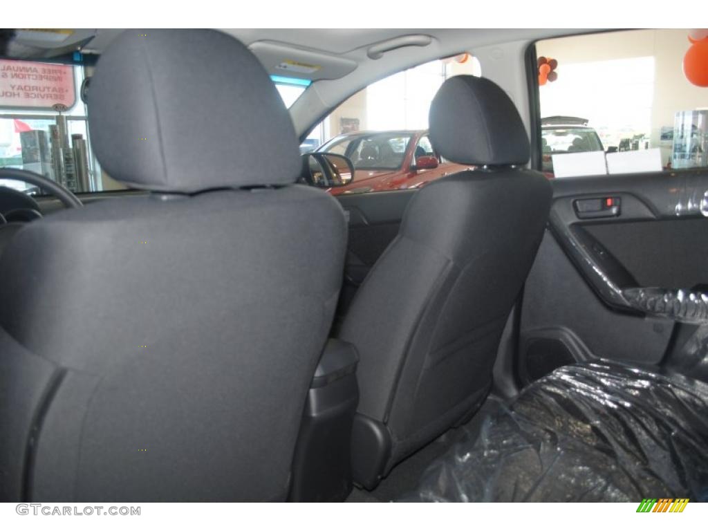 Black Interior 2011 Kia Forte EX 5 Door Photo #39197007
