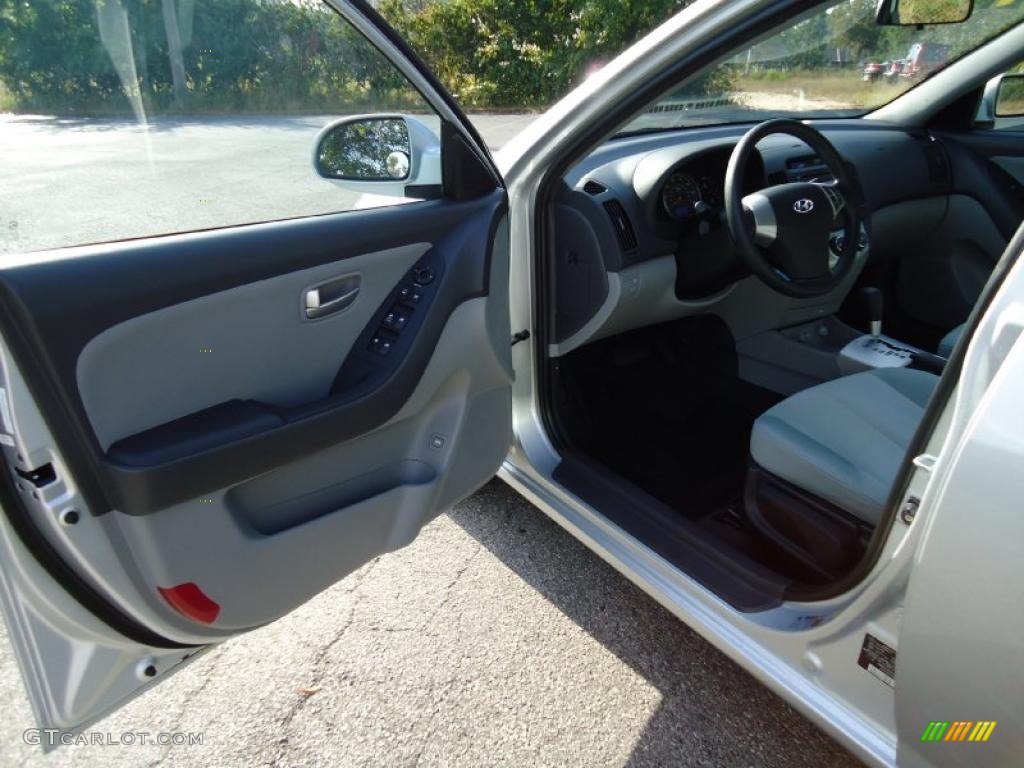 2009 Elantra GLS Sedan - Quicksilver / Gray photo #4