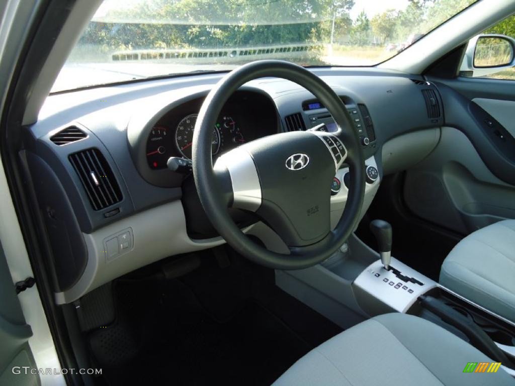 2009 Elantra GLS Sedan - Quicksilver / Gray photo #6