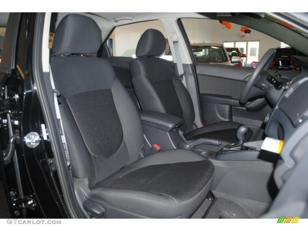 Black Interior 2011 Kia Forte EX 5 Door Photo #39197067