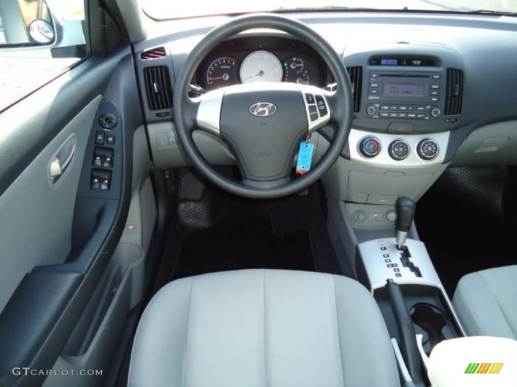 2009 Elantra GLS Sedan - Quicksilver / Gray photo #9