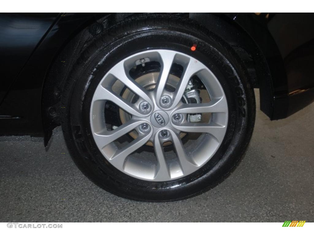 2011 Kia Forte EX 5 Door Wheel Photo #39197107