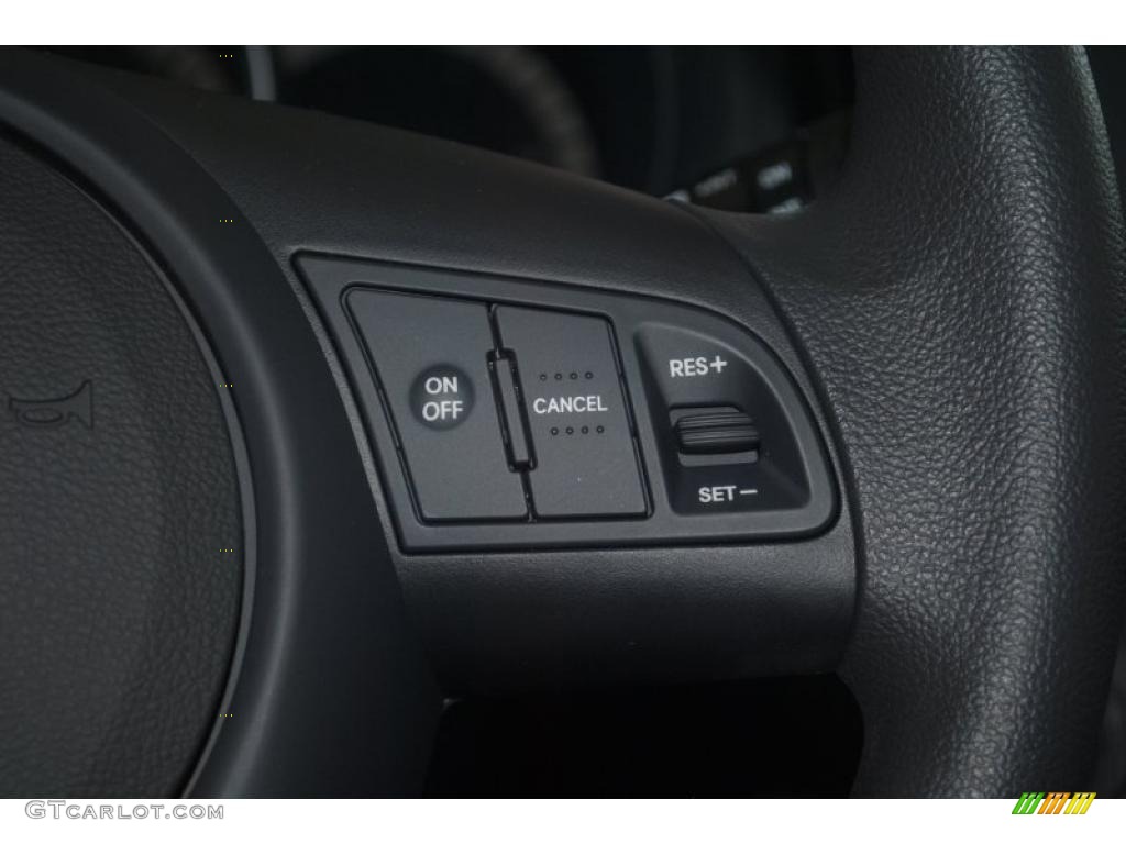2011 Kia Forte EX 5 Door Controls Photo #39197171