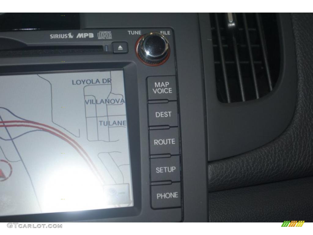 2011 Kia Forte EX 5 Door Controls Photo #39197307