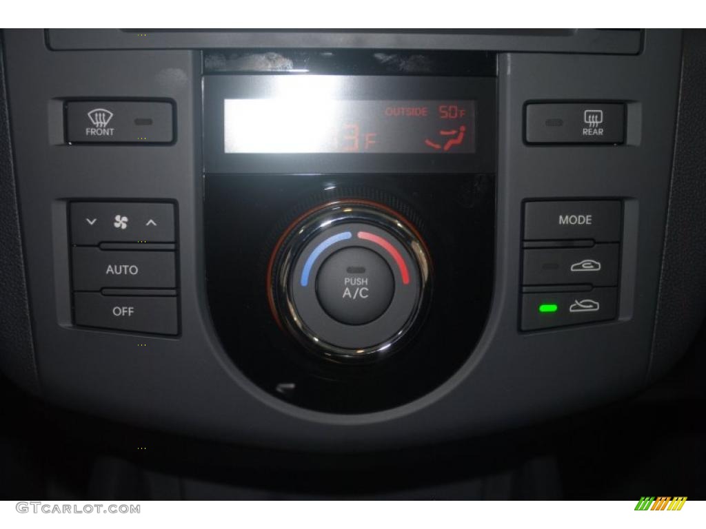 2011 Kia Forte EX 5 Door Controls Photo #39197319