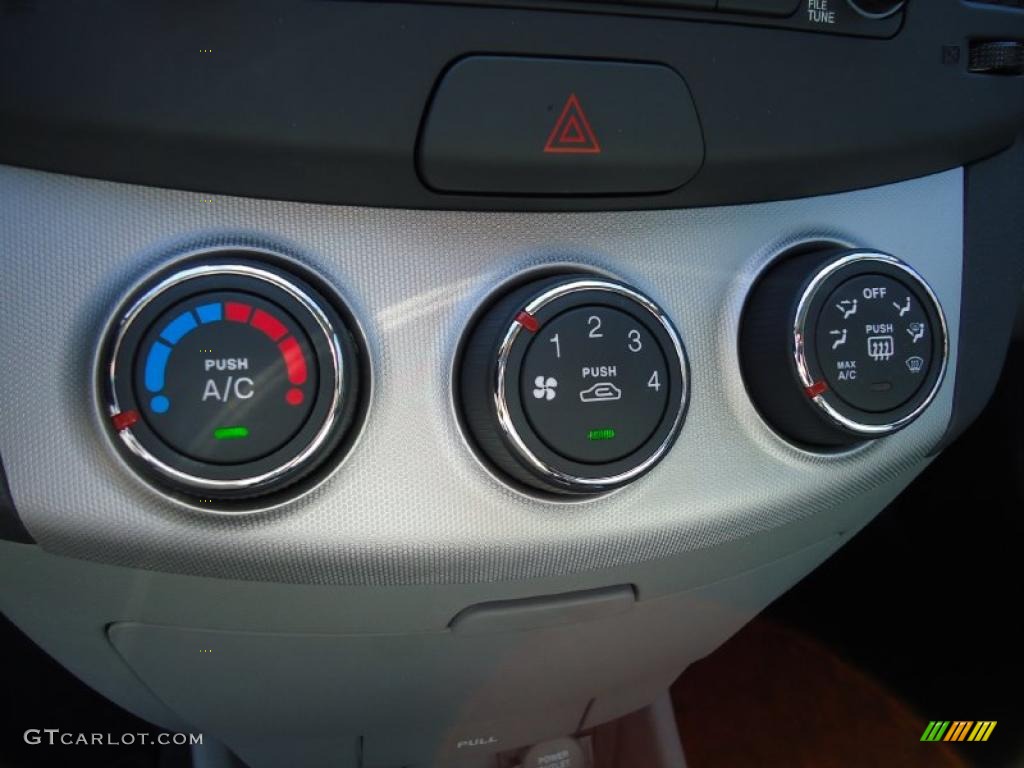 2009 Elantra GLS Sedan - Quicksilver / Gray photo #33
