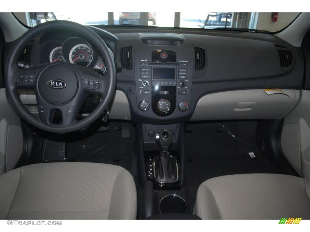 2011 Kia Forte EX 5 Door Stone Dashboard Photo #39197567