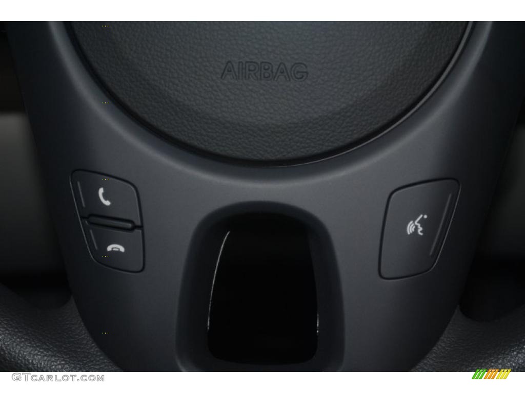 2011 Kia Forte EX 5 Door Controls Photo #39197791
