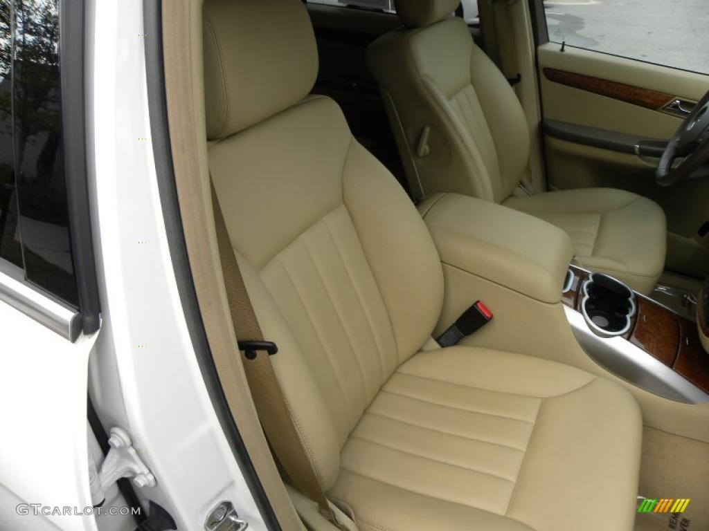 Macadamia Interior 2008 Mercedes-Benz R 350 Photo #39197863