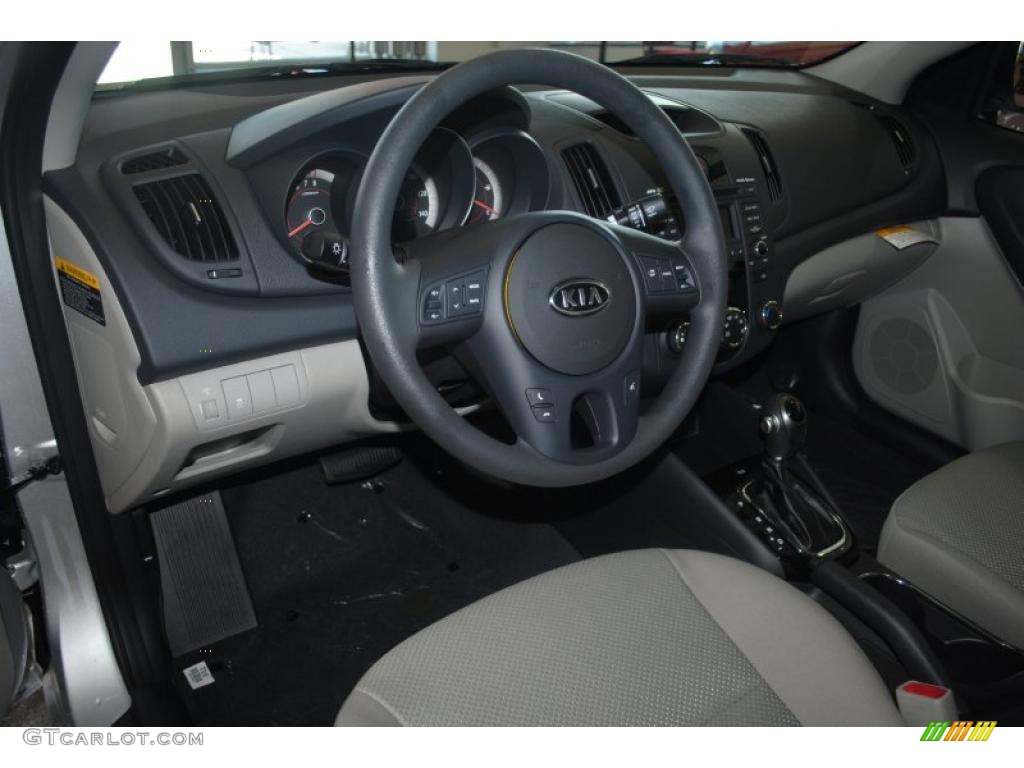 2011 Kia Forte EX Stone Dashboard Photo #39198151
