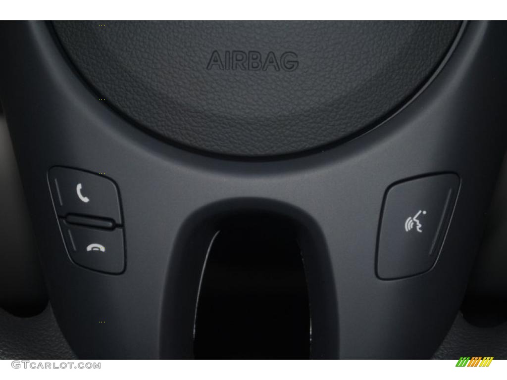 2011 Kia Forte EX Controls Photo #39198383