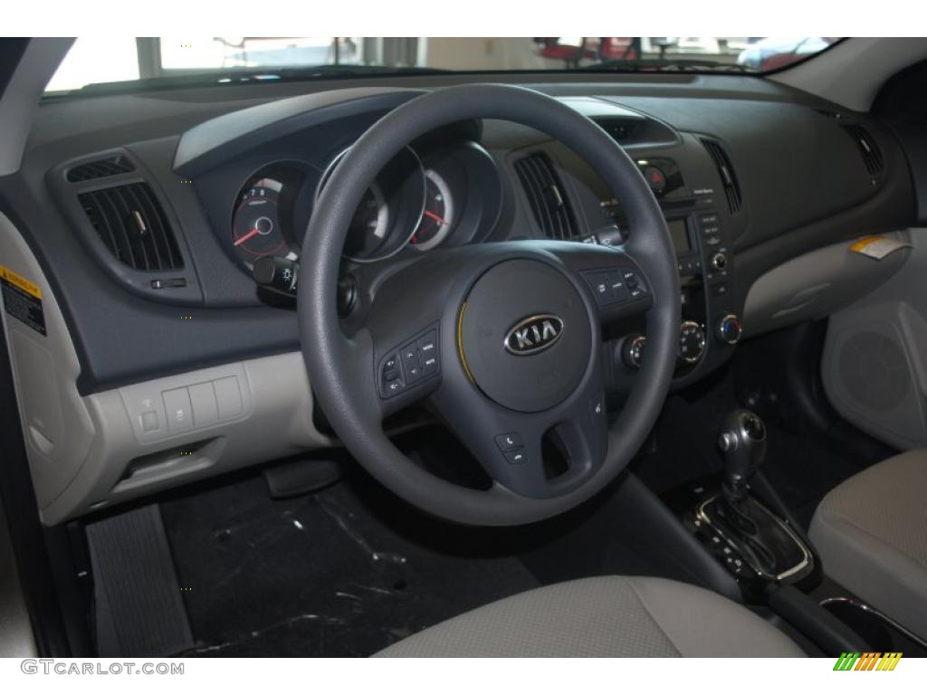 2011 Kia Forte EX Stone Dashboard Photo #39199255