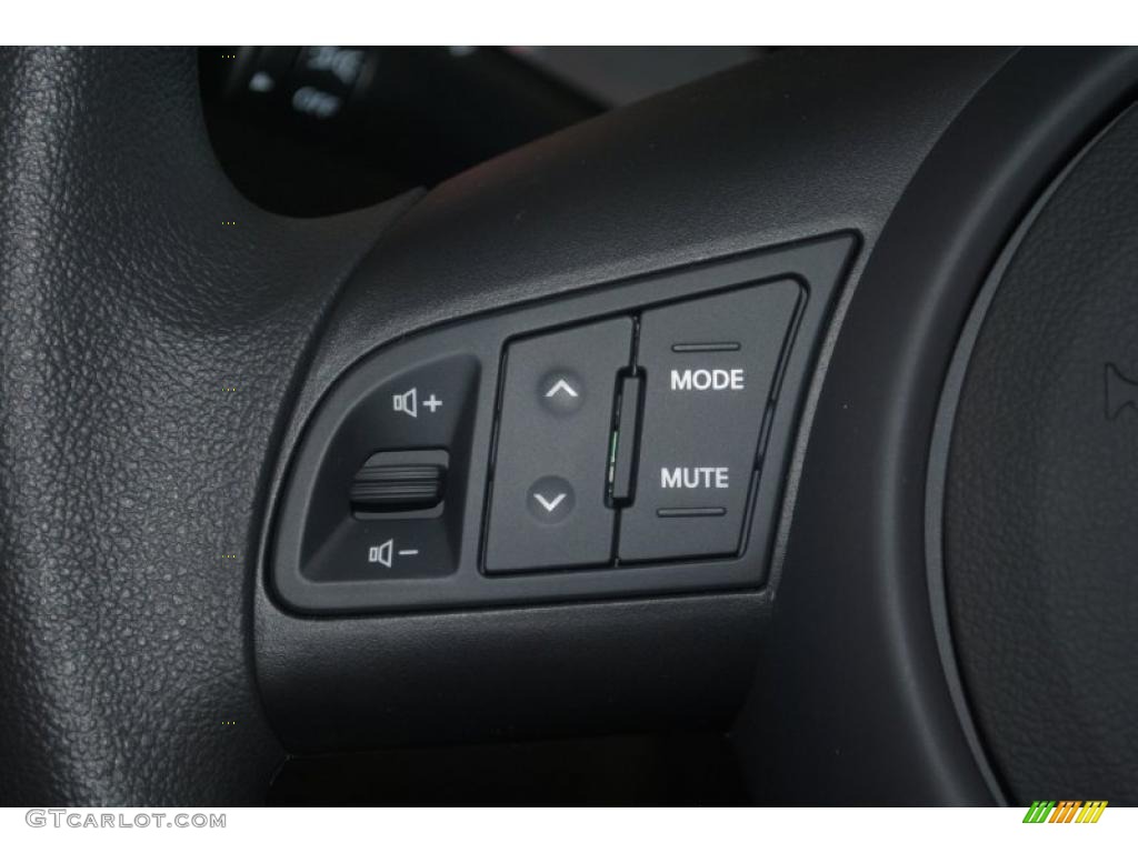 2011 Kia Forte EX Controls Photo #39199435